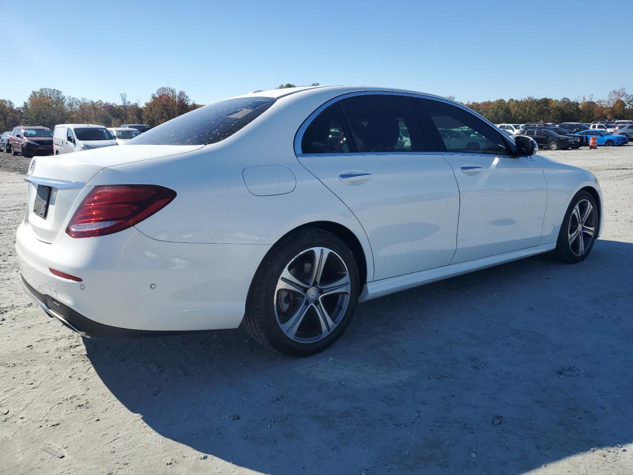 MERCEDES-BENZ E-CLASS 300