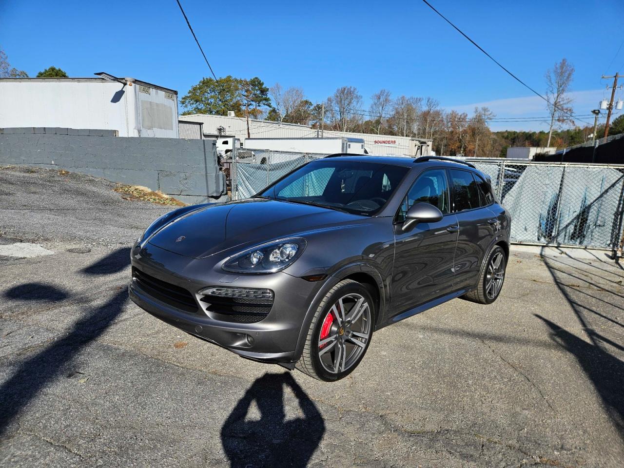 PORSCHE CAYENNE GTS