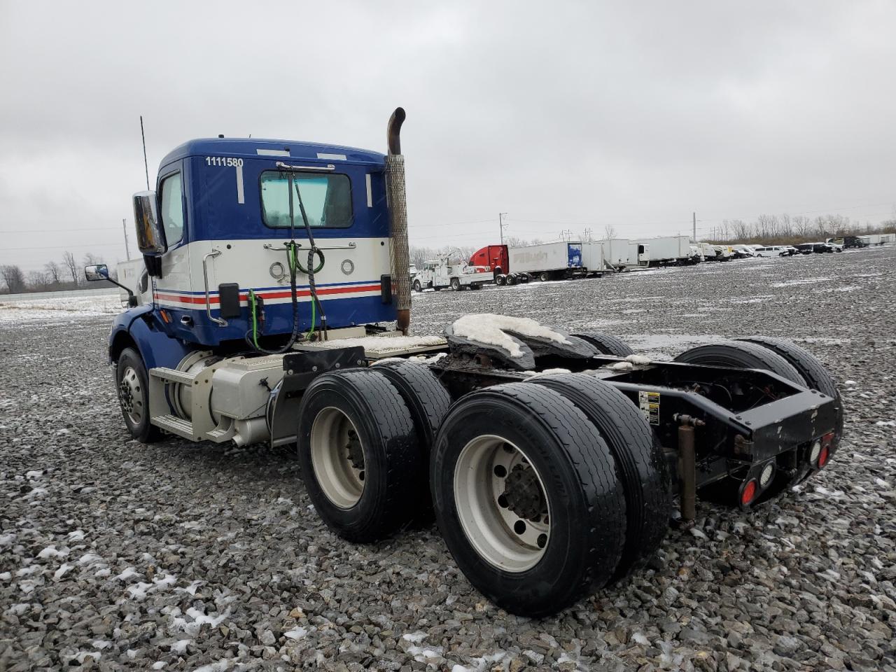 Lot #3287411364 2017 PETERBILT 579