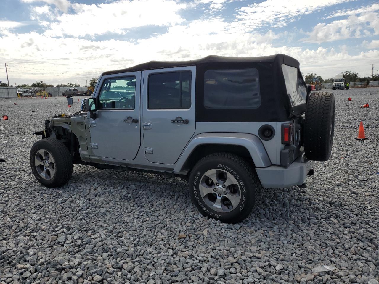 JEEP WRANGLER SAHARA