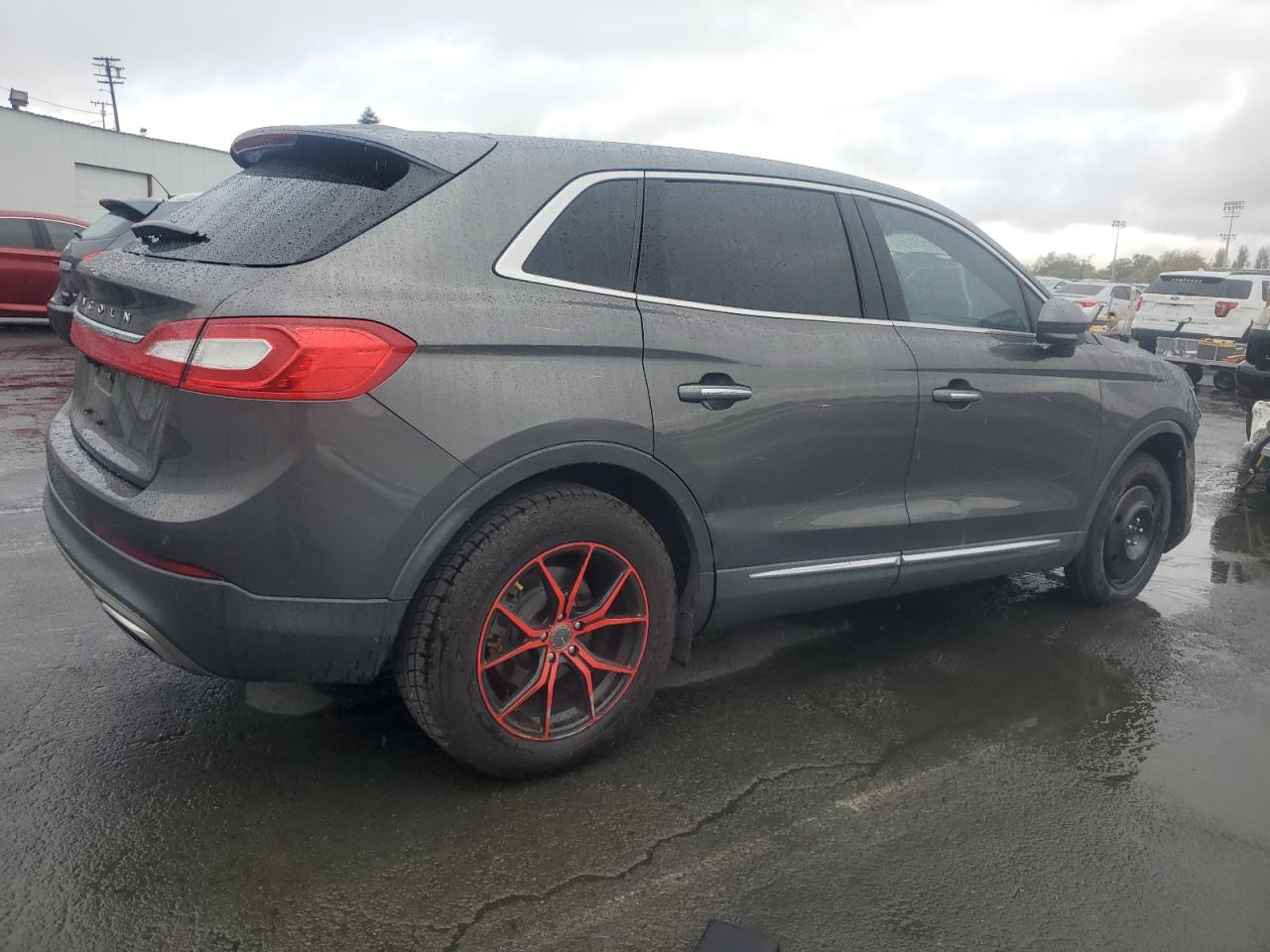 Lot #3310301055 2017 LINCOLN MKX SELECT