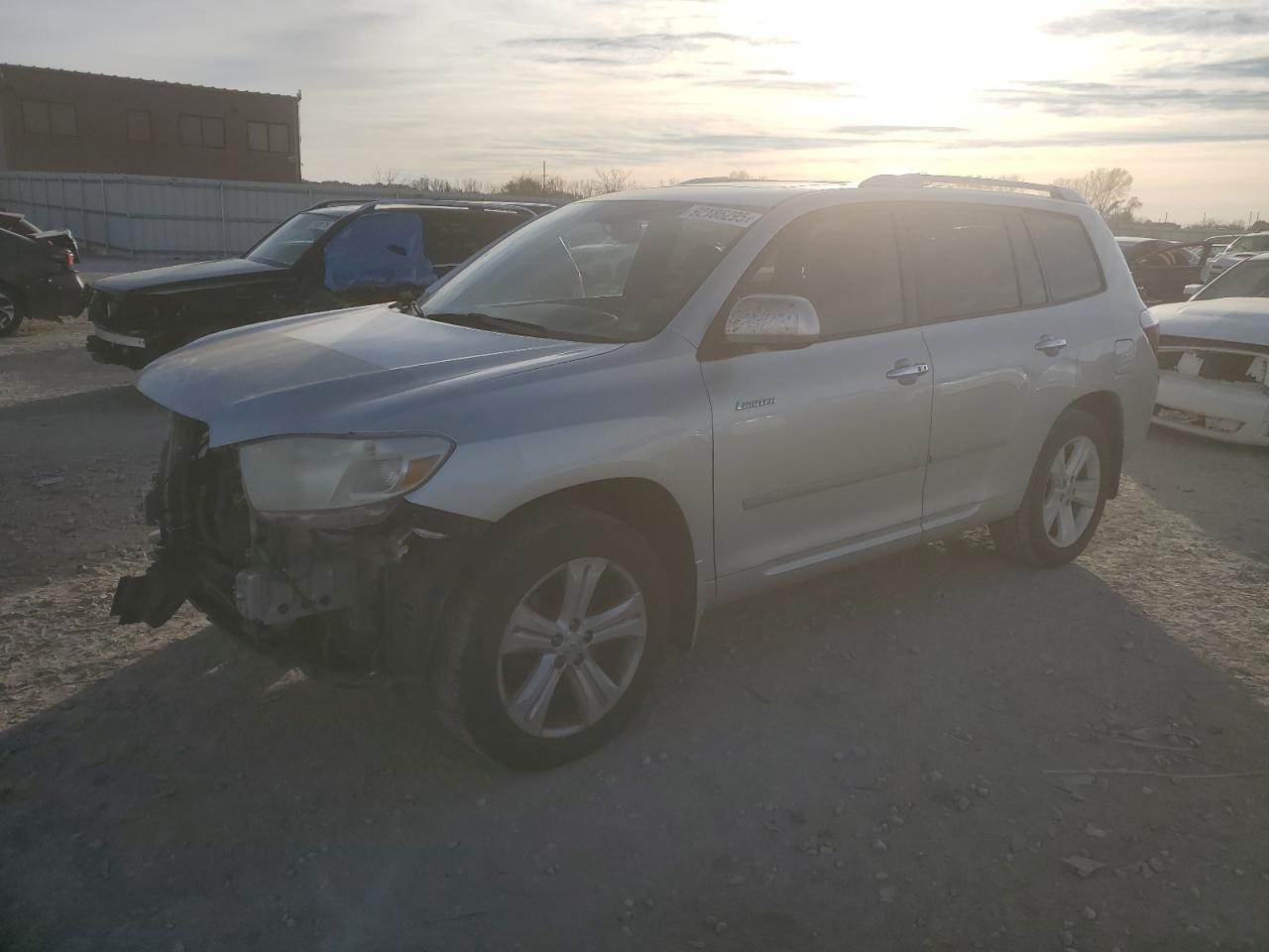 TOYOTA HIGHLANDER LIMITED