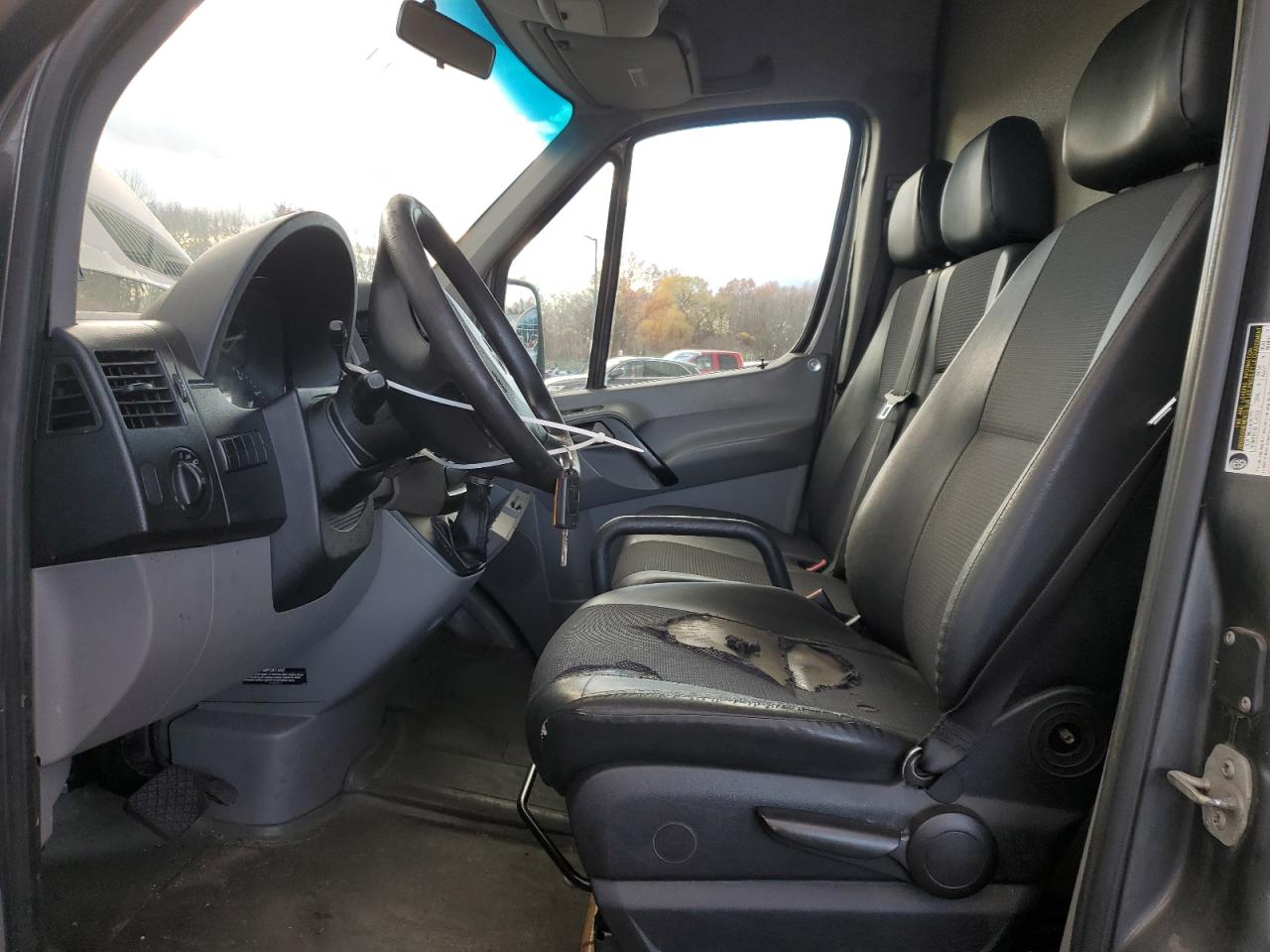 MERCEDES-BENZ SPRINTER 2500