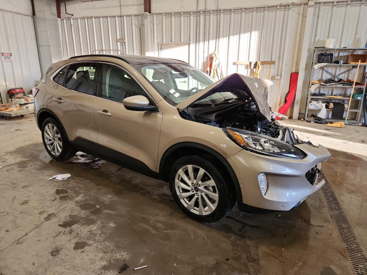 FORD ESCAPE TITANIUM