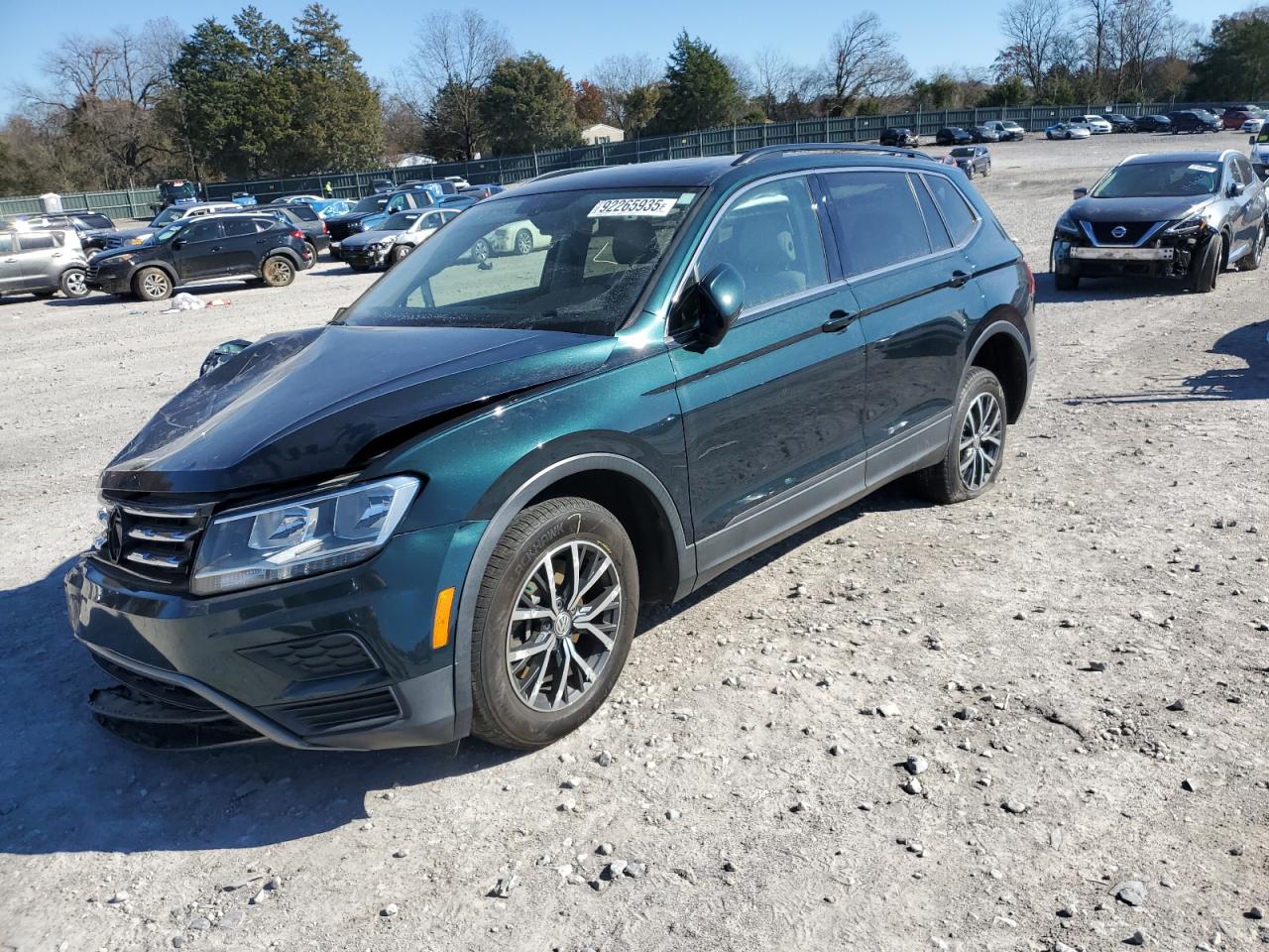 VOLKSWAGEN TIGUAN SE