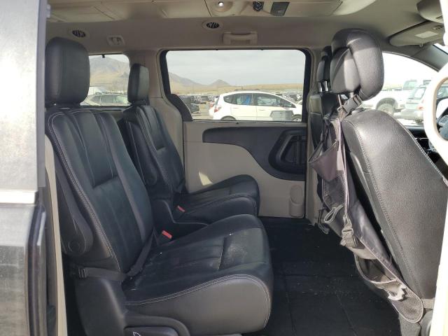 2016 CHRYSLER TOWN & COU - 2C4RC1BG0GR288066