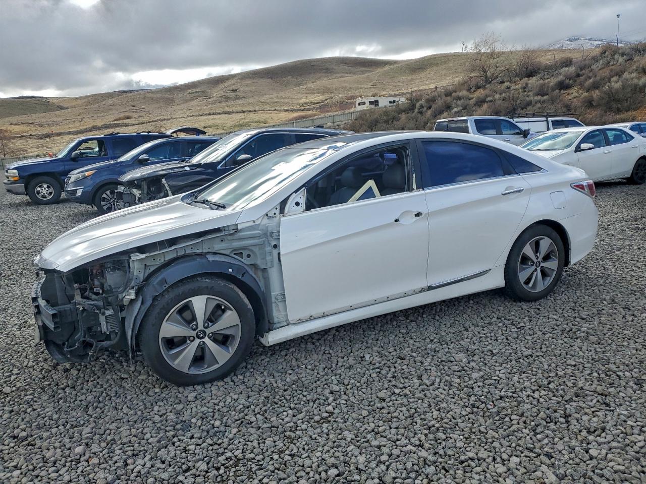 HYUNDAI SONATA HYBRID