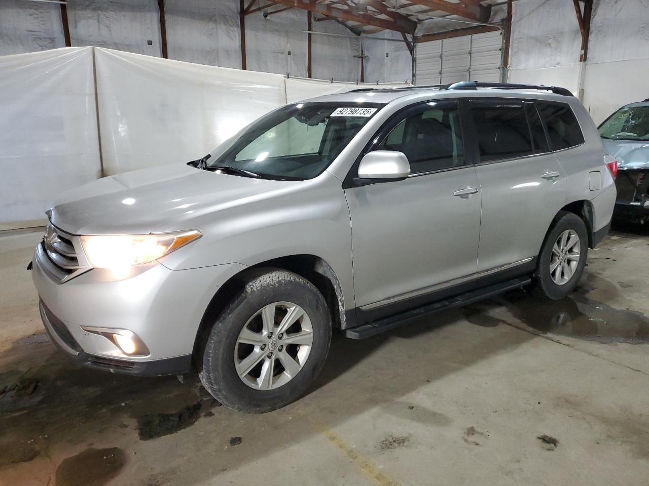 TOYOTA HIGHLANDER BASE