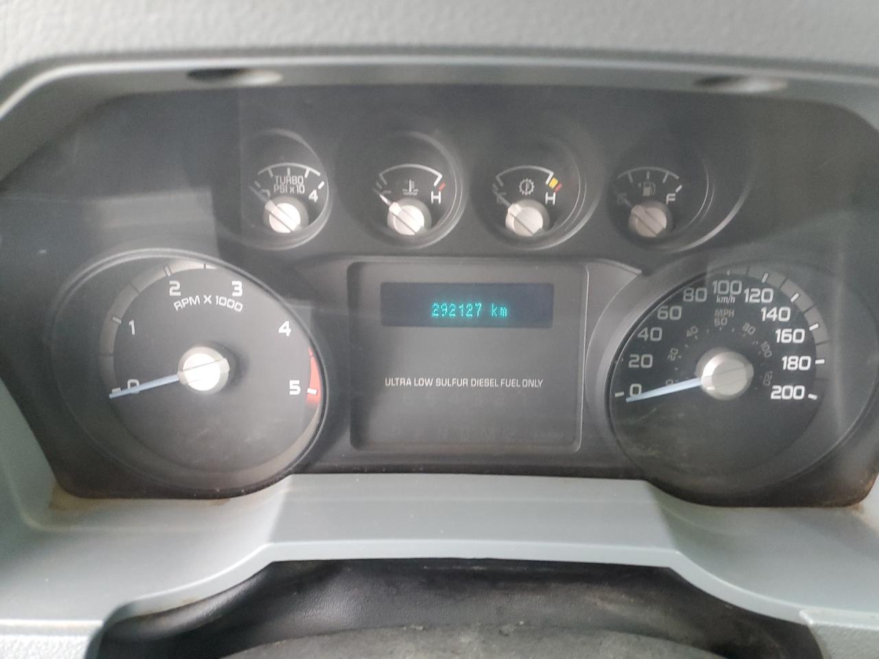 FORD F-550 SUPER DUTY