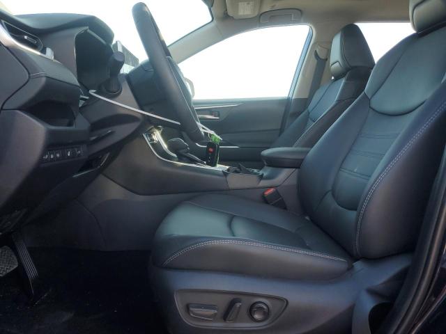 2025 TOYOTA RAV4 XLE P #3297975803