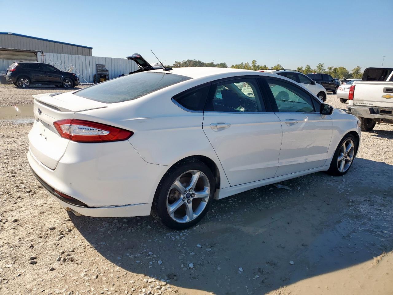 FORD FUSION SE