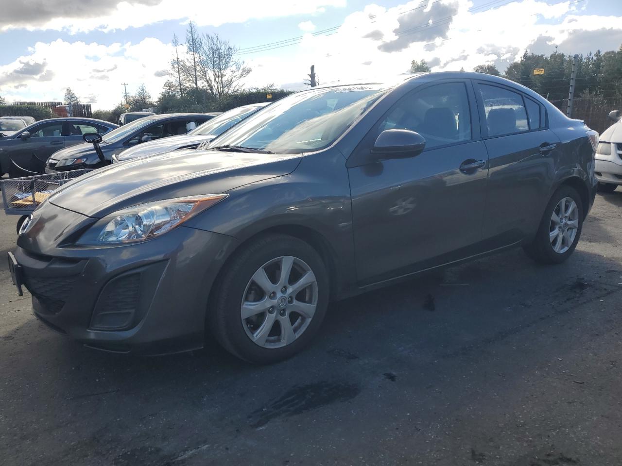 MAZDA 3 I