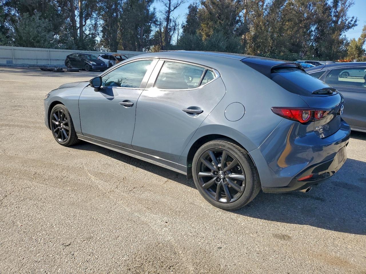 MAZDA 3 PREFERRED