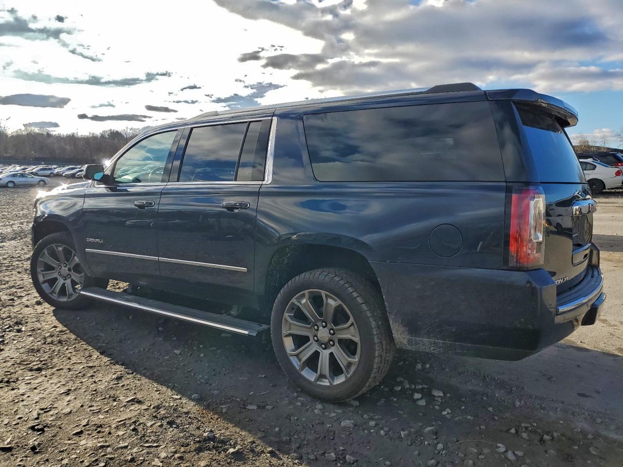 GMC YUKON DENALI