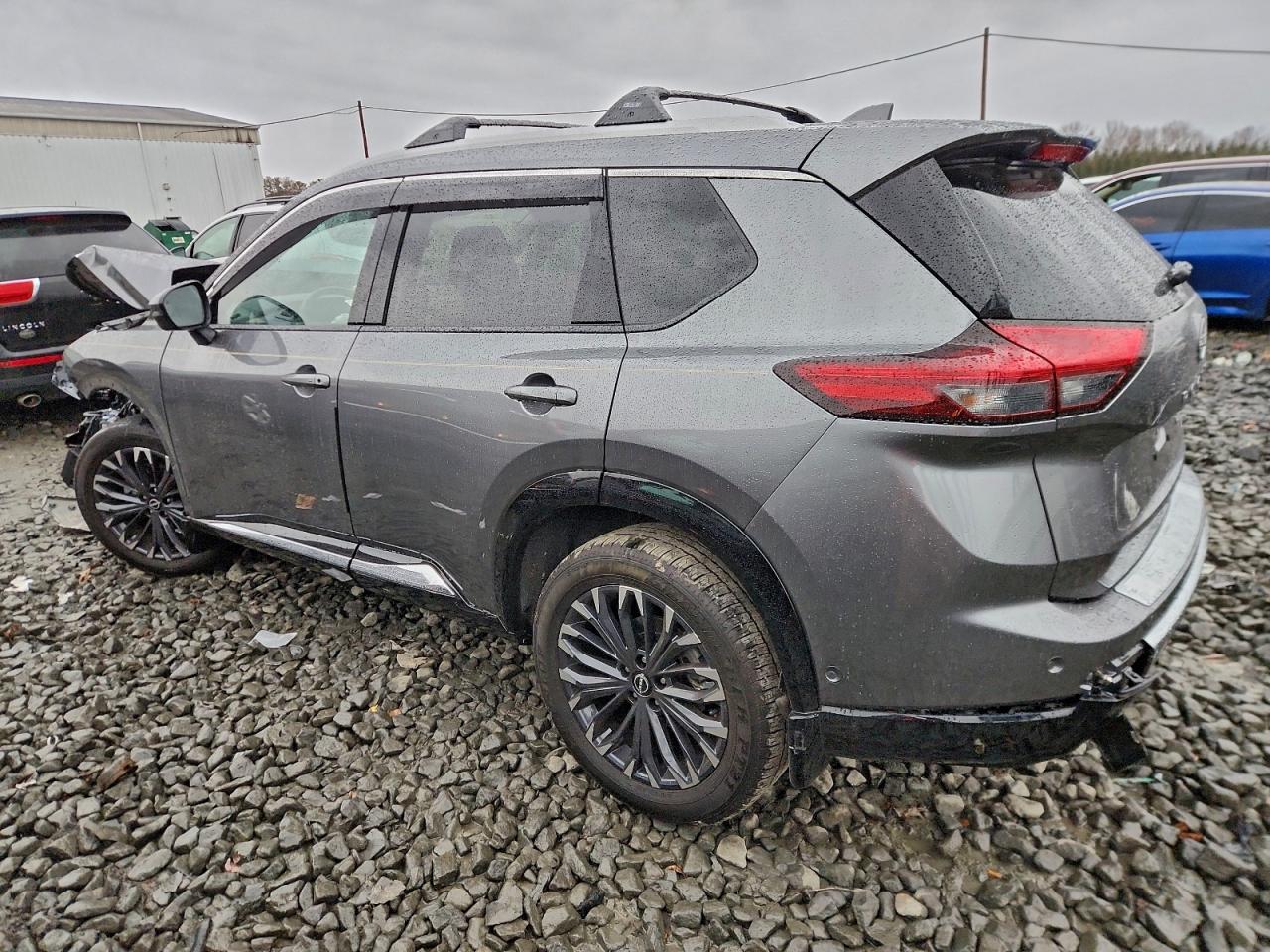 NISSAN ROGUE PLATINUM