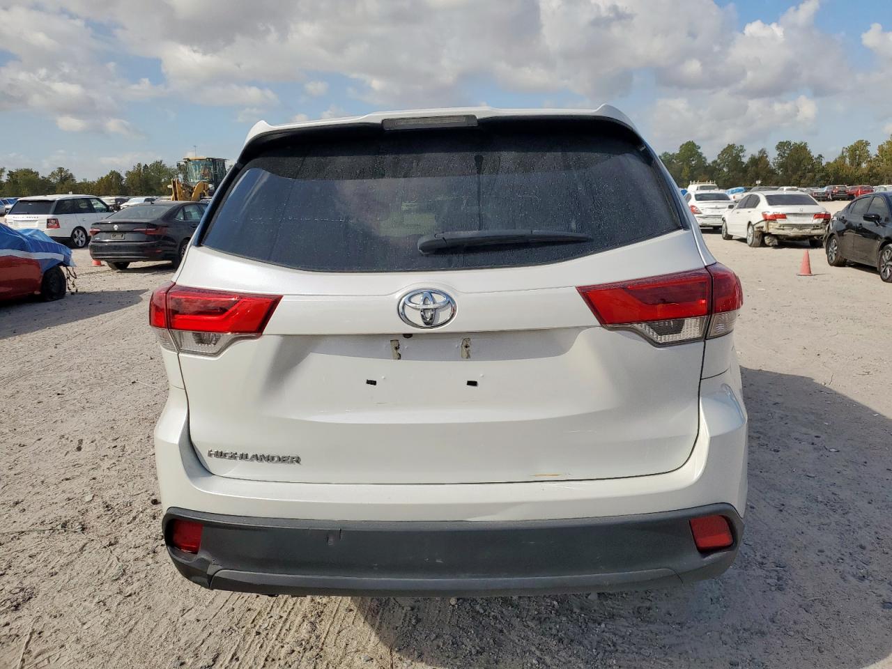 TOYOTA HIGHLANDER LE