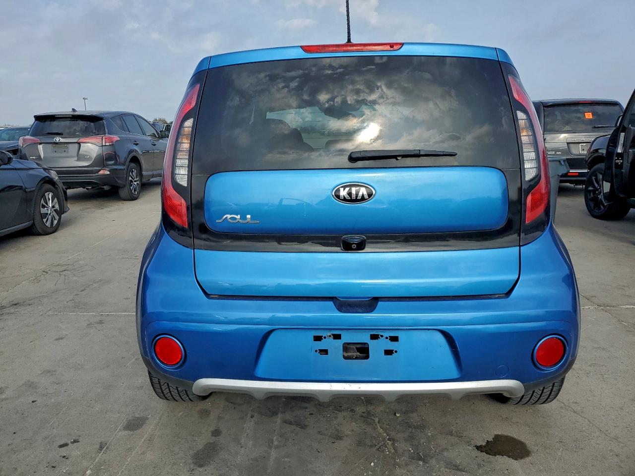 KIA SOUL +