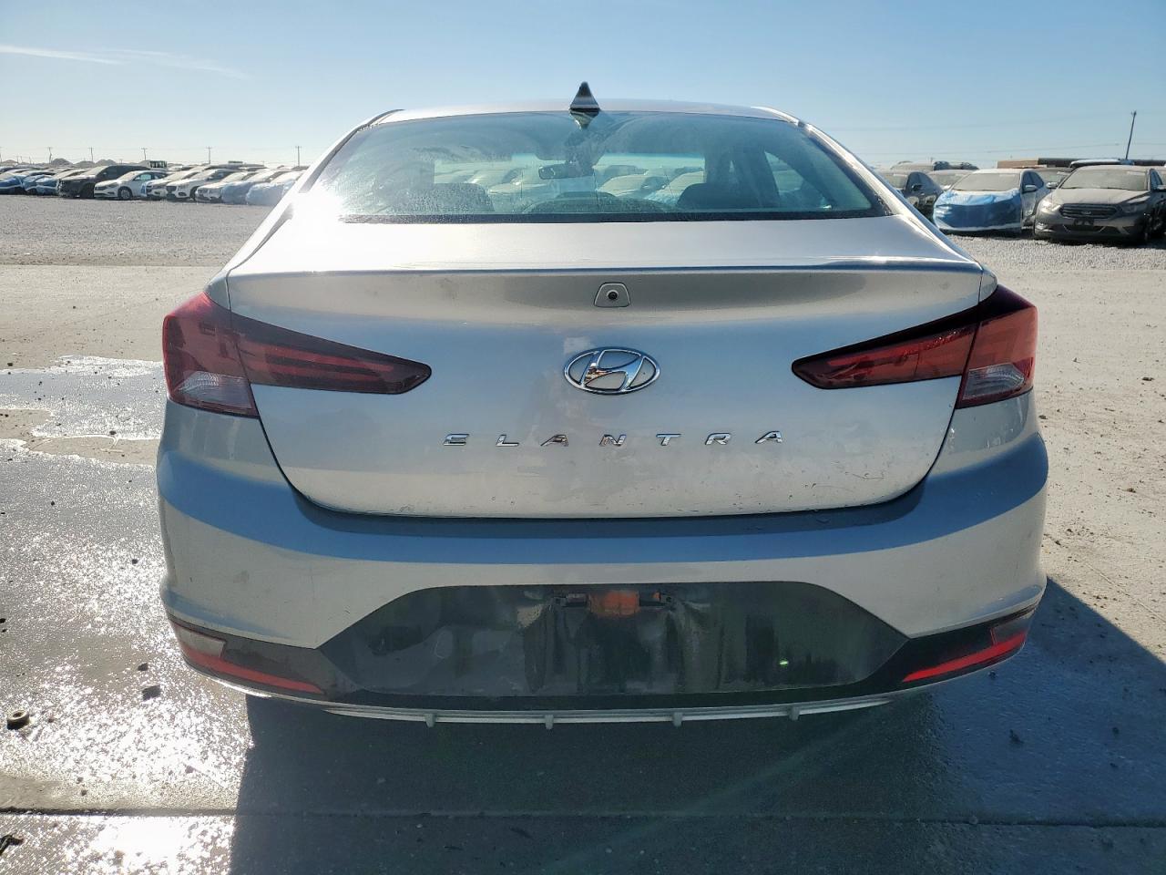 HYUNDAI ELANTRA SEL