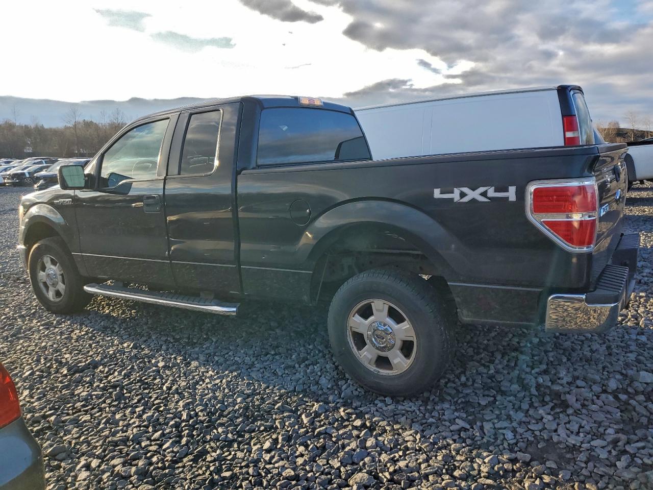 FORD F-150 SUPER CAB