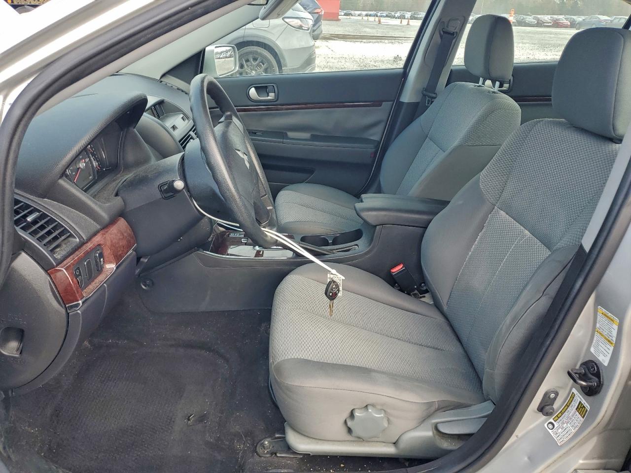 MITSUBISHI GALANT ES