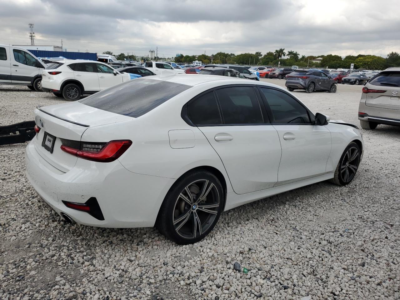 BMW 3 SERIES 330I