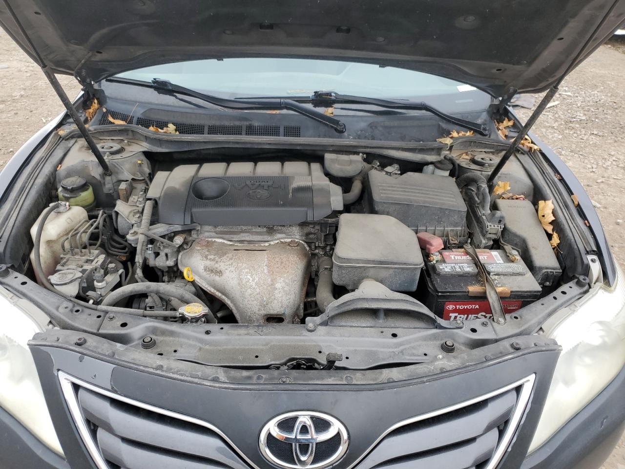 TOYOTA CAMRY BASE