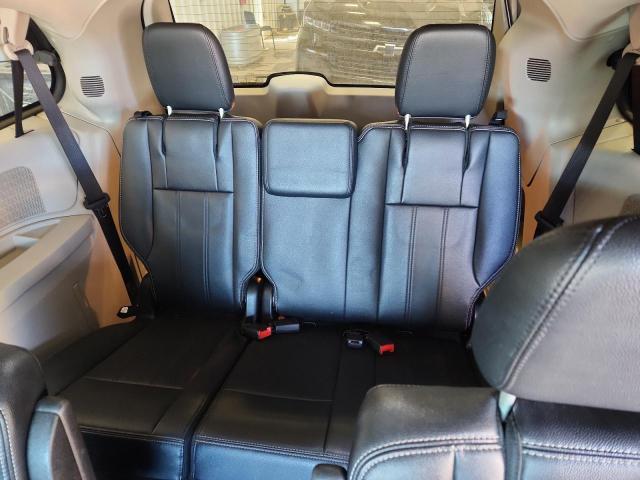 2016 CHRYSLER TOWN & COU #3296364205