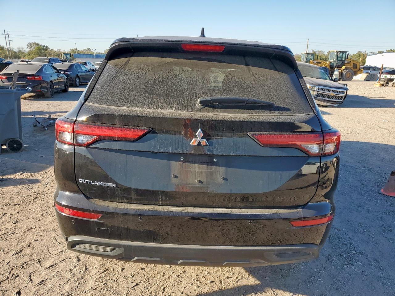 MITSUBISHI OUTLANDER ES