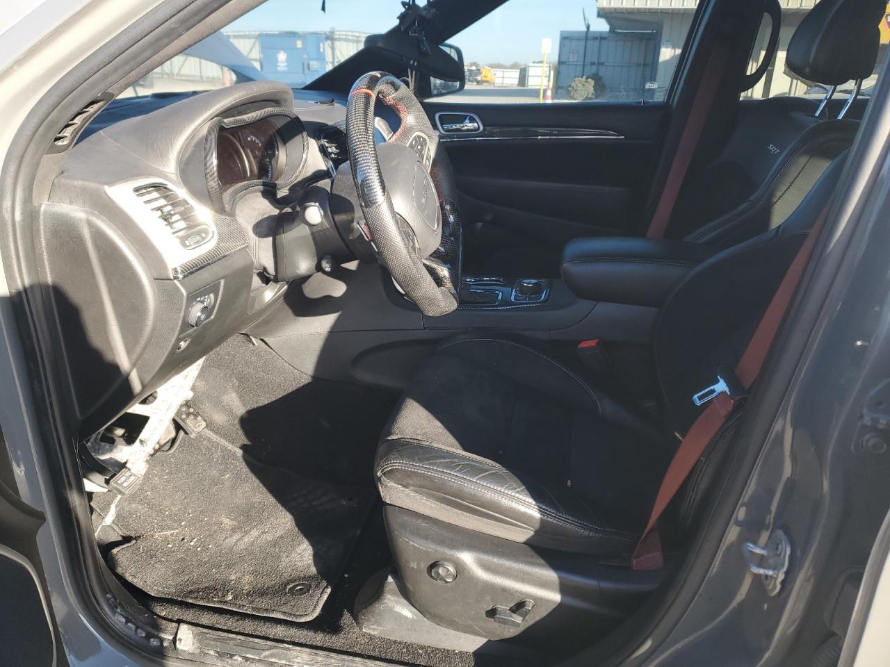 JEEP GRAND CHEROKEE SRT-8