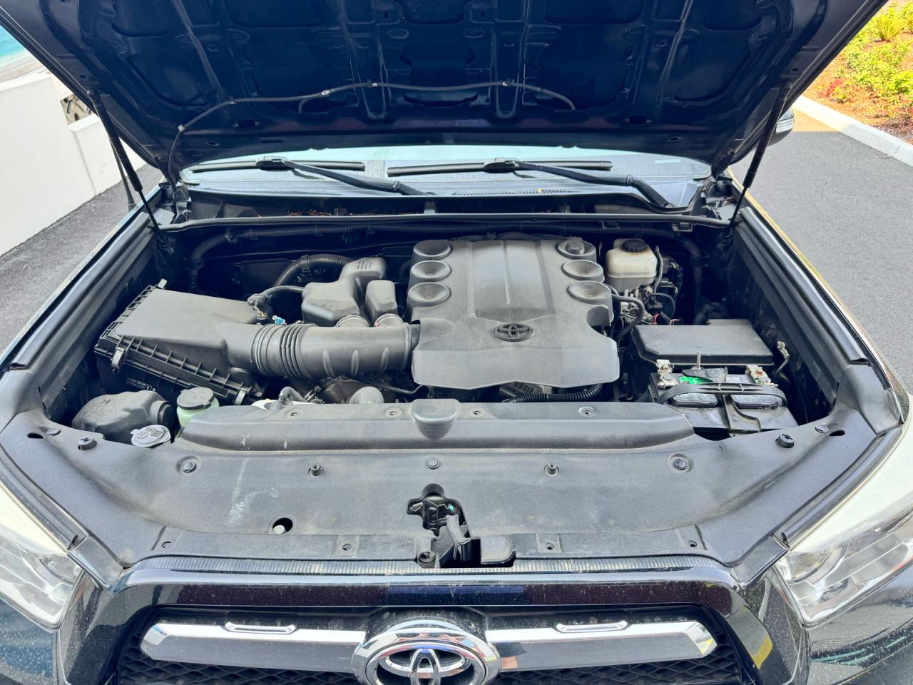 TOYOTA 4RUNNER SR5