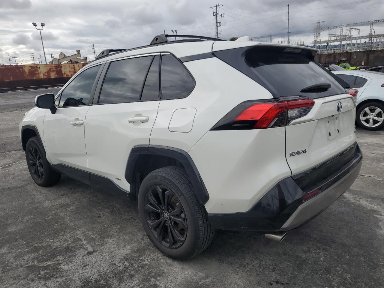 TOYOTA RAV4 SE