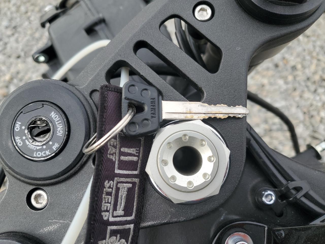 Lot #3296606053 2018 YAMAHA YZFR1