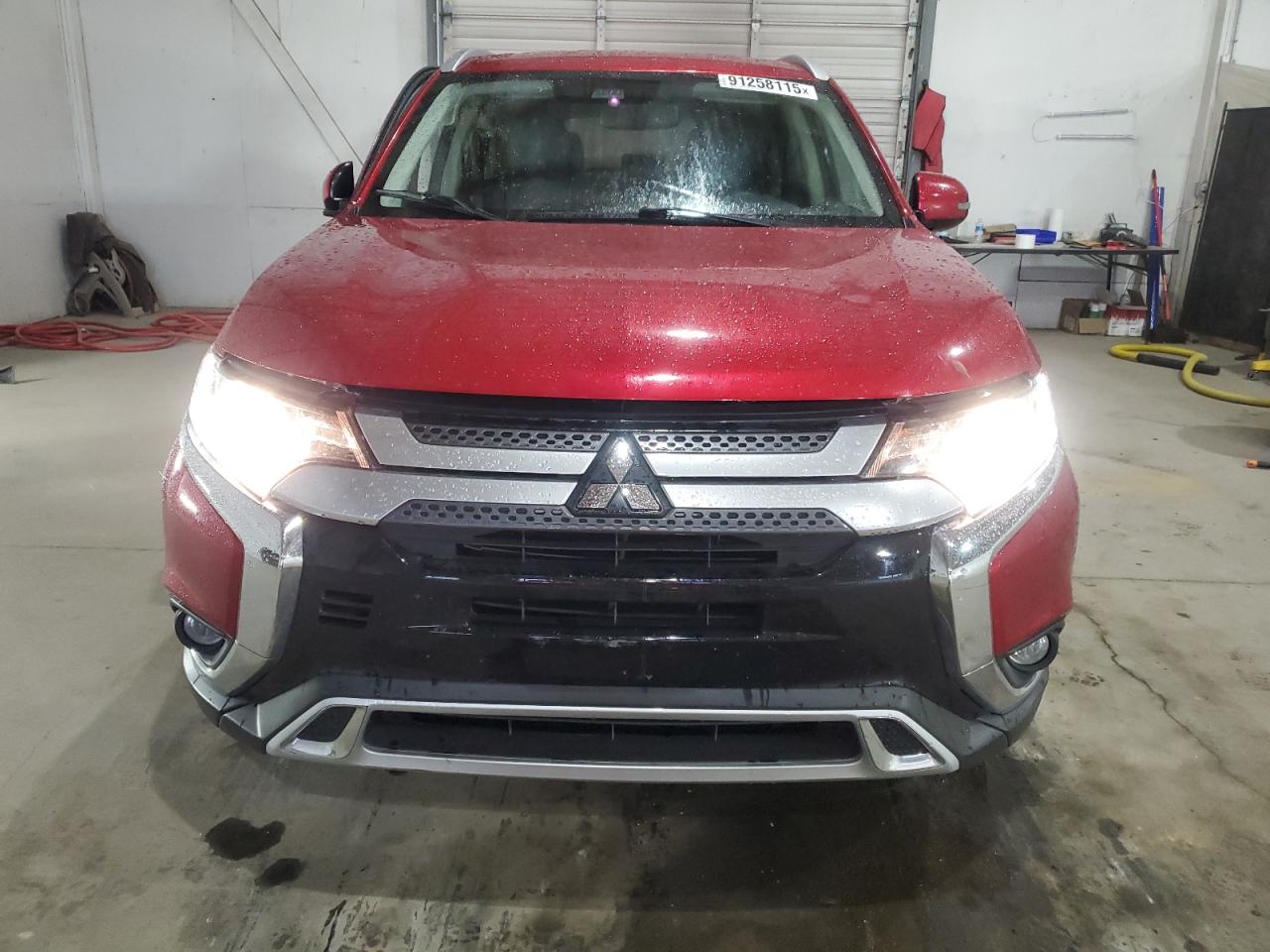 MITSUBISHI OUTLANDER SE