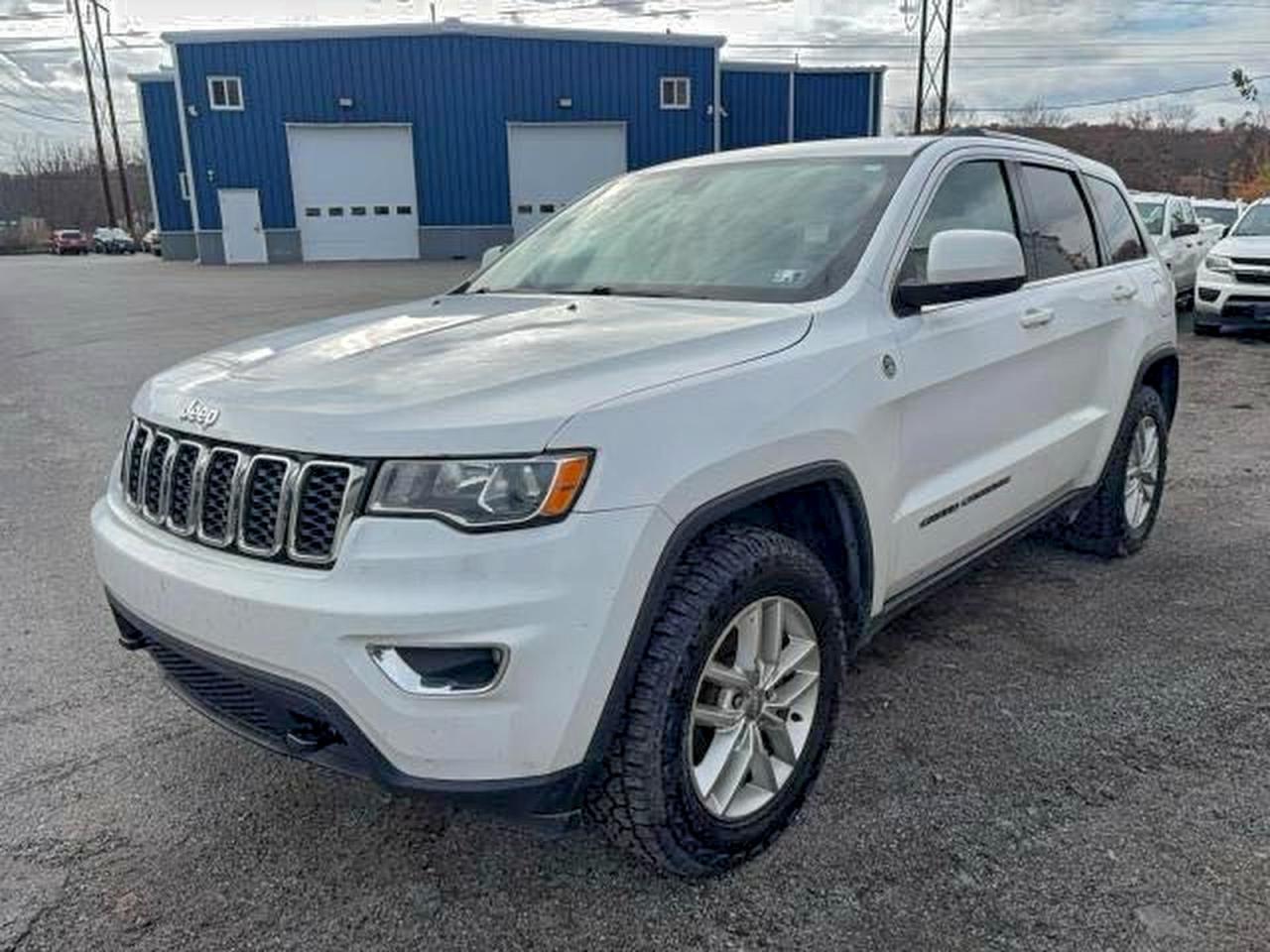 JEEP GRAND CHEROKEE LAREDO