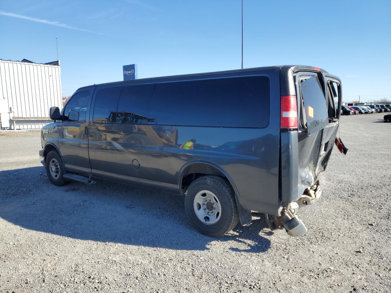 CHEVROLET EXPRESS LT