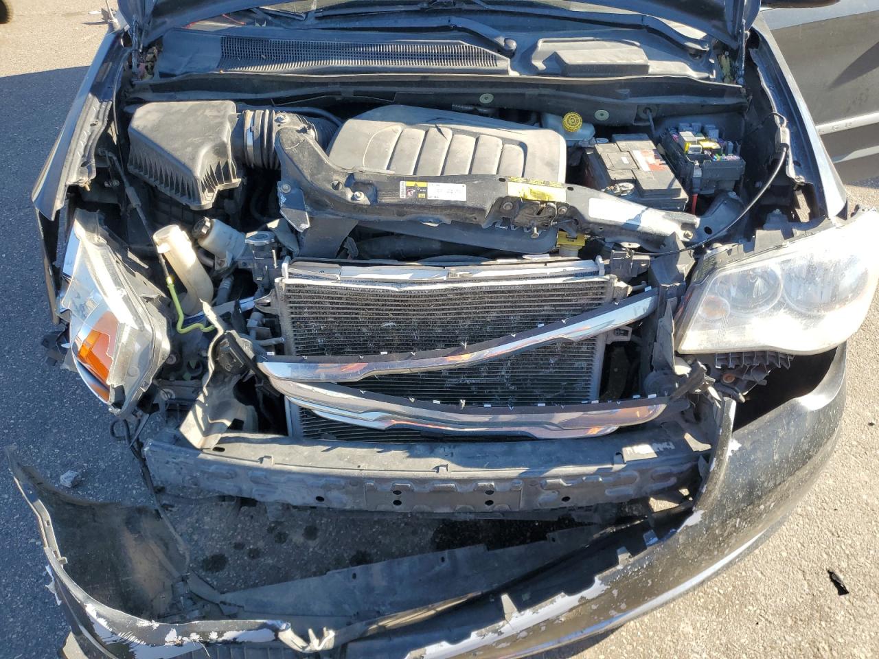 CHRYSLER TOWN & COUNTRY TOURING