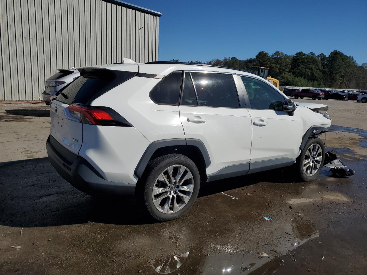 TOYOTA RAV4 XLE PREMIUM
