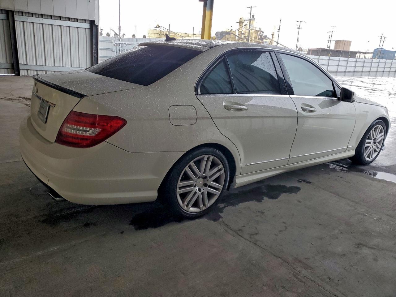 MERCEDES-BENZ C-CLASS 300