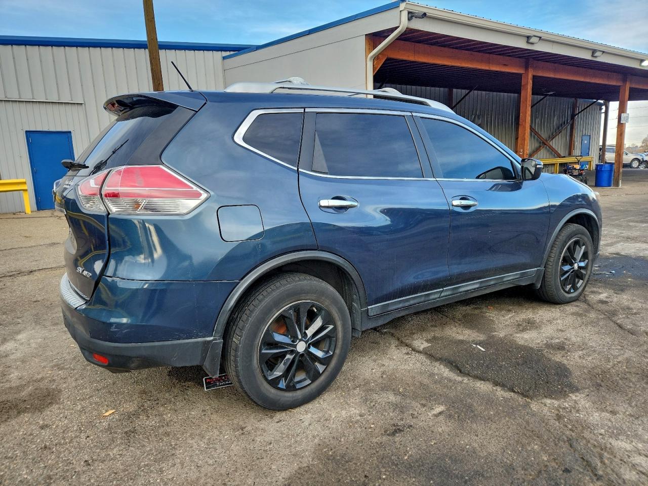 Lot #3301811329 2015 NISSAN ROGUE S