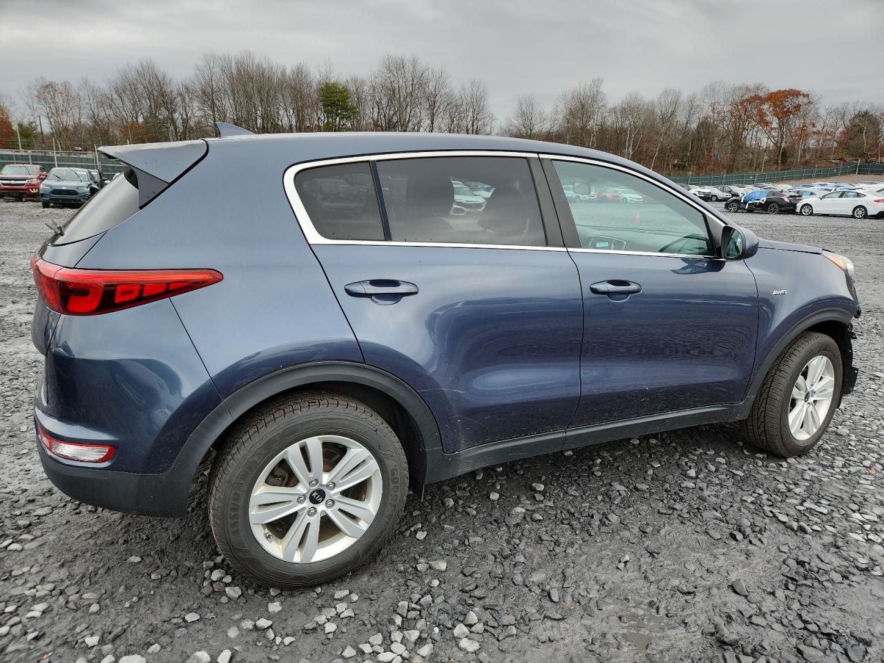 KIA SPORTAGE LX