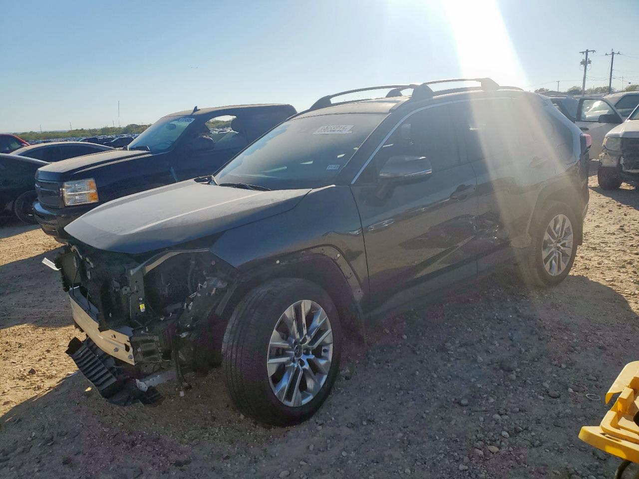 TOYOTA RAV4 XLE PREMIUM