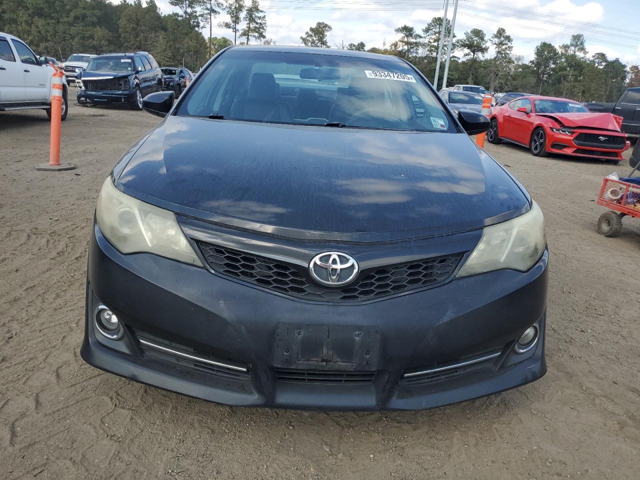 TOYOTA CAMRY BASE