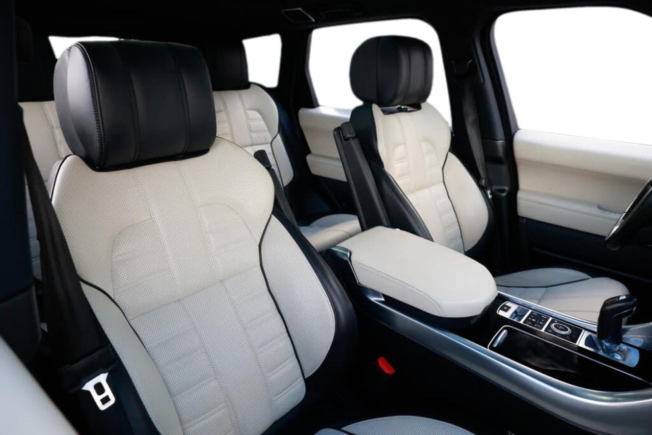 LAND ROVER RANGE ROVER AUTOBIOGRAPHY