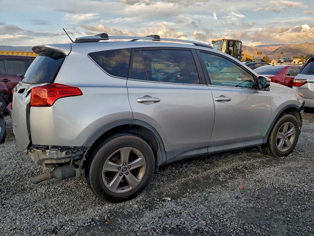 TOYOTA RAV4 XLE