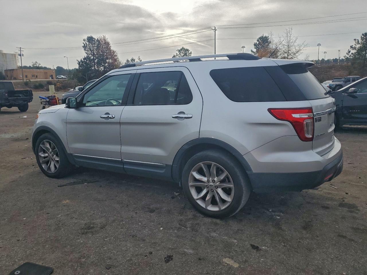 FORD EXPLORER LIMITED