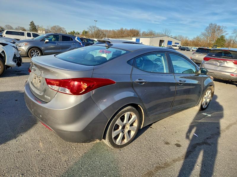 2013 HYUNDAI ELANTRA GL #3304520445