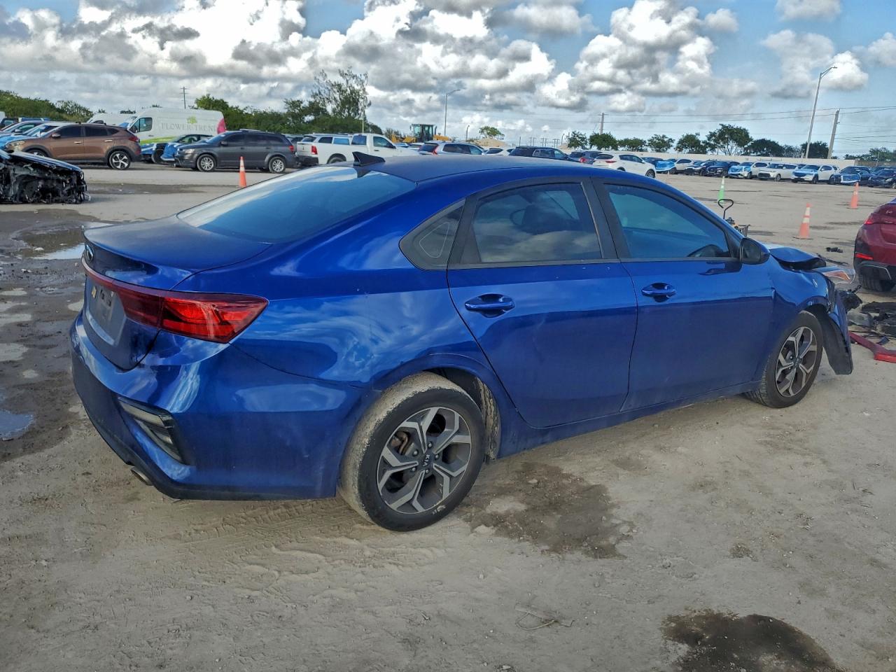 KIA FORTE FE
