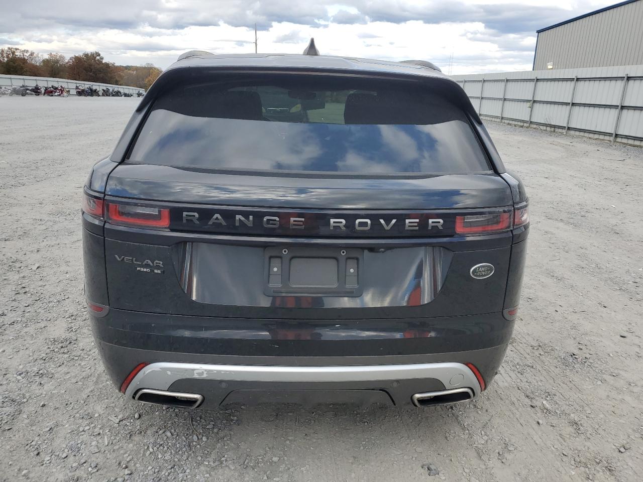 LAND ROVER RANGE ROVER R-DYNAMIC SE
