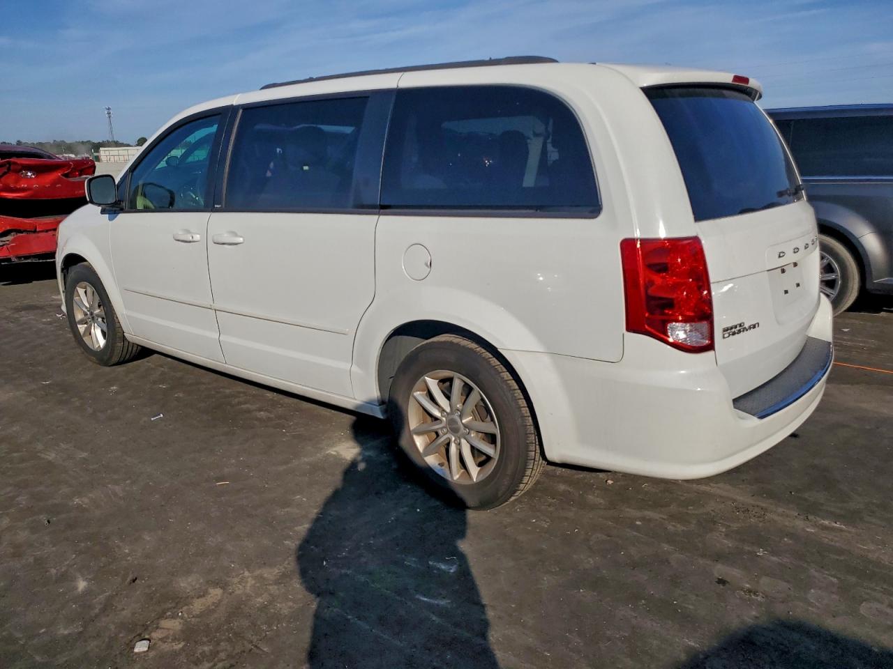 Lot #3310414012 2014 DODGE GRAND CARA