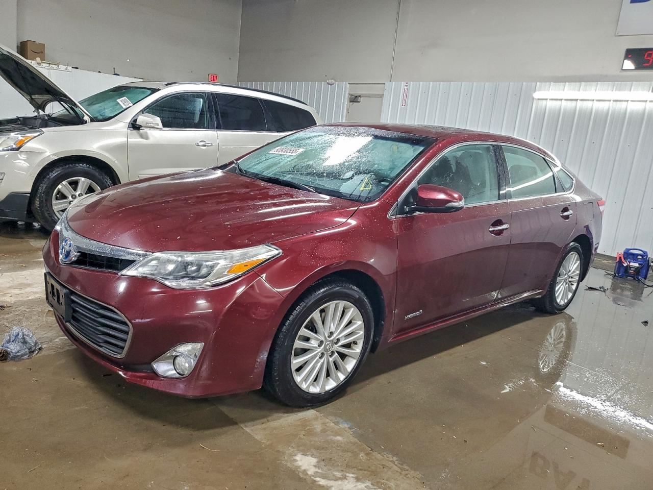 TOYOTA AVALON HYBRID
